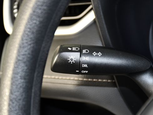 Used 2024 Toyota RAV4 LE AWD/4WD image 23