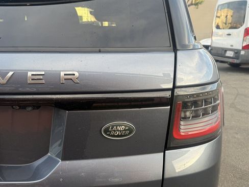 Used 2019 Land Rover Range Rover Sport SE AWD/4WD image 15