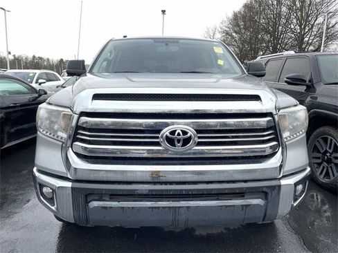 Used 2016 Toyota Tundra SR5 image 6