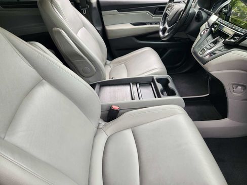 Used 2018 Honda Odyssey EX-L image 12