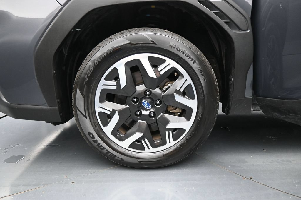 Used 2025 Subaru Forester Premium AWD/4WD image 28