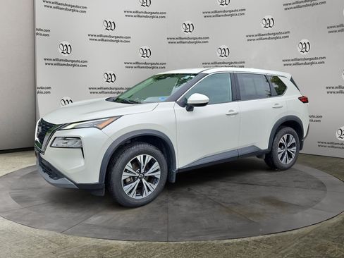 Used 2023 Nissan Rogue SV FWD image 1