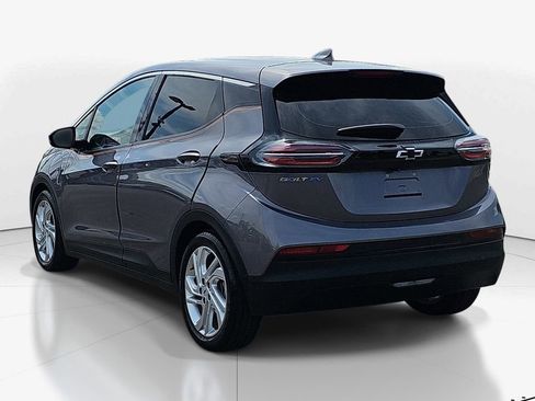 Used 2022 Chevrolet Bolt LT FWD image 8