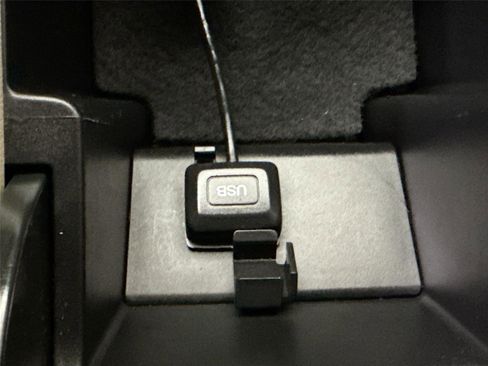 Used 2015 Honda Civic SE image 30