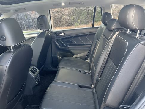 Certified 2023 Volkswagen Tiguan SE w/ Panoramic Sunroof Package image 29