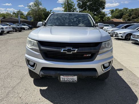 Used 2017 Chevrolet Colorado Z71 image 2