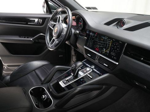 Used 2019 Porsche Cayenne image 55