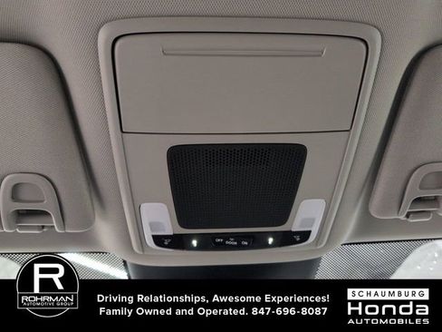 New 2025 Honda Pilot EX-L image 9