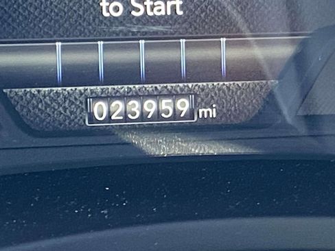 Used 2024 RAM 2500 Big Horn w/ Night Edition image 43