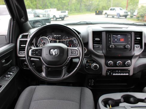 Used 2024 RAM 3500 Tradesman w/ Chrome Appearance Group image 28