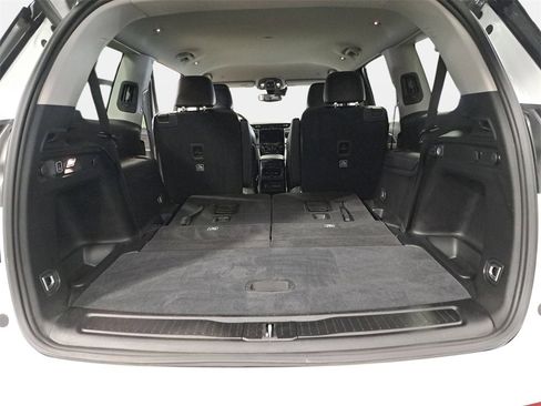 Certified 2023 Jeep Grand Cherokee L Limited w/ Black Appearance Package image 15