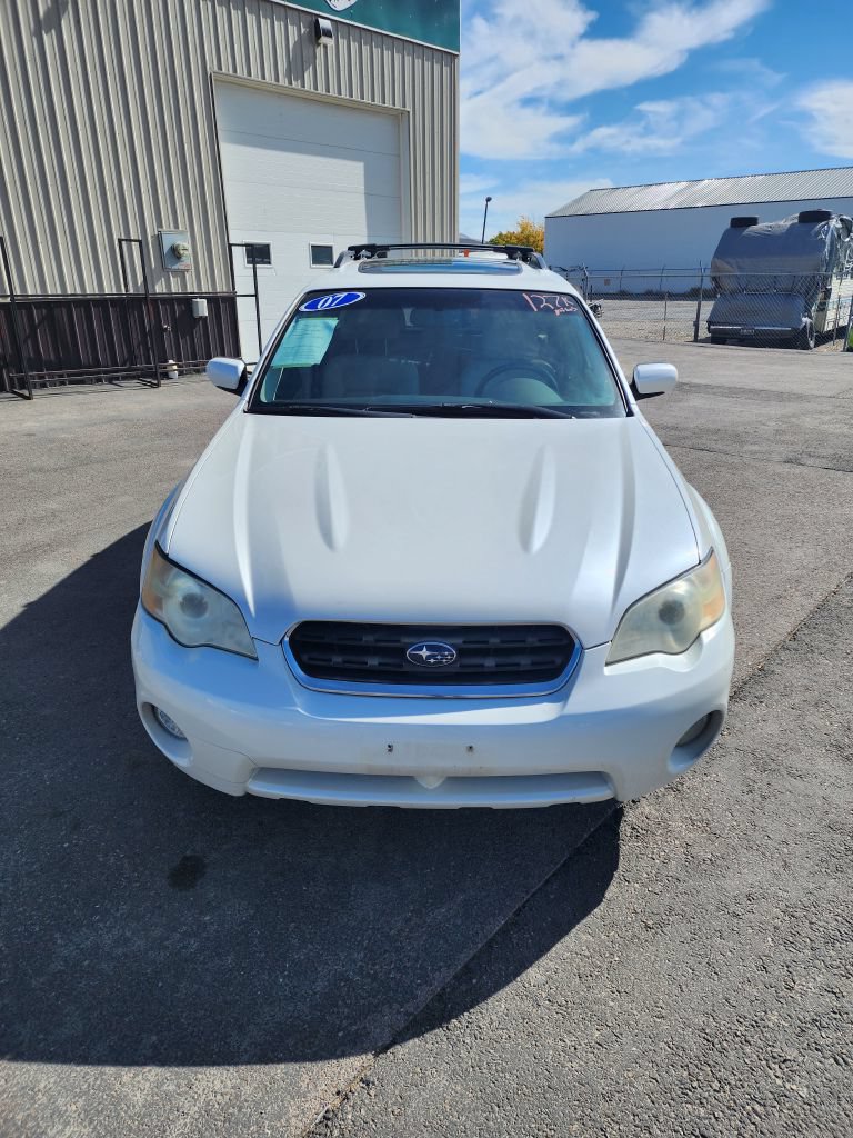 Used 2007 Subaru Outback 2.5i Limited w/ Popular Equipment Group 1D AWD/4WD image 3