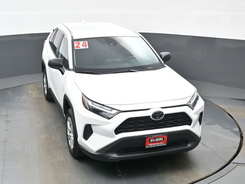 Used 2024 Toyota RAV4 LE image 33