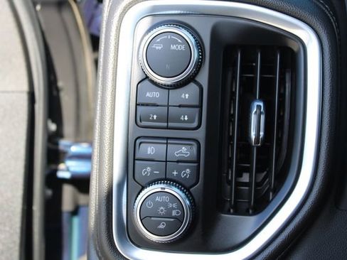 Used 2023 GMC Sierra 3500 Denali w/ Denali Ultimate Package AWD/4WD image 30