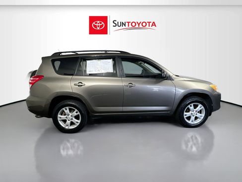 Used 2012 Toyota RAV4 4WD w/ Upgrade Value Pkg image 2