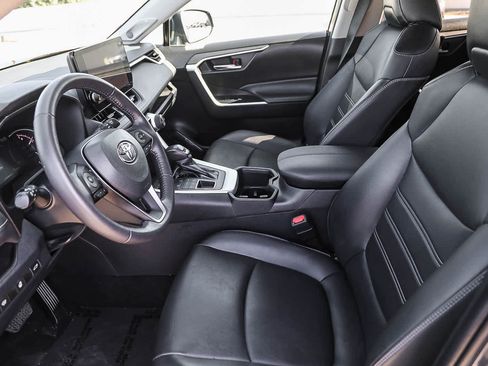 Used 2023 Toyota RAV4 XLE Premium AWD/4WD image 17