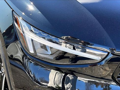 Used 2023 Volvo XC40 B5 Plus w/ Driver Assist Package image 26