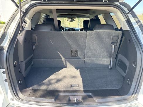 Used 2017 Buick Enclave Leather AWD/4WD image 26