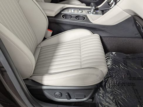 Used 2023 Genesis G70 2.0T w/ Sport Prestige Package image 26