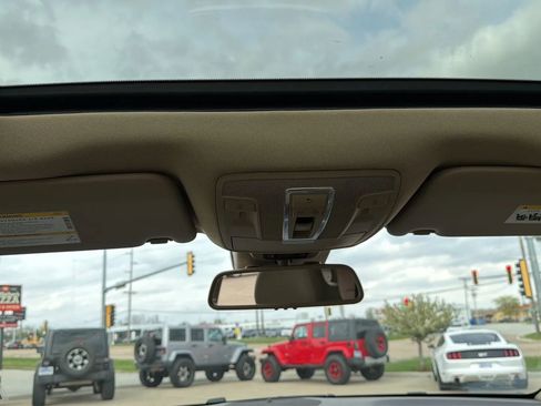 Used 2015 Mercedes-Benz ML 350 4MATIC image 67