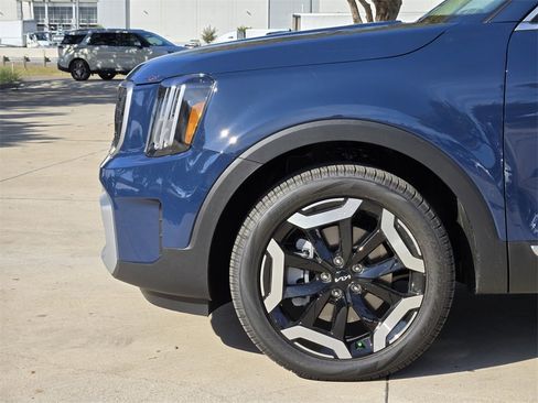 New 2025 Kia Telluride EX w/ EX Captain's Chair Package image 5