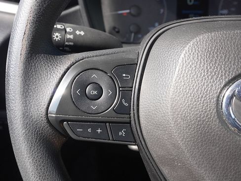 Used 2024 Toyota Corolla LE FWD image 28