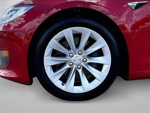 Used 2017 Tesla Model S 75 RWD image 10