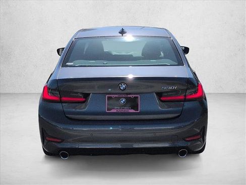 Used 2020 BMW 330i Sedan w/ Driving Assistance Package image 4