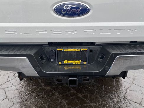 Used 2019 Ford F250 XLT w/ XLT Premium Package image 4
