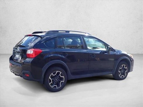 Used 2017 Subaru Crosstrek 2.0i Premium AWD/4WD image 4