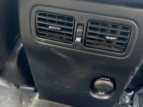 Used 2012 INFINITI FX35 FX35 Sport Utility 4D w/ Premium Pkg image 17