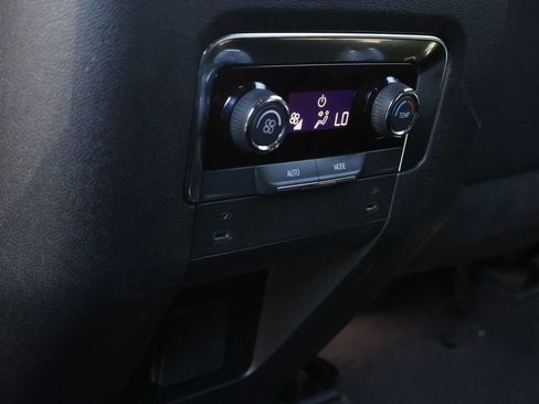 Used 2025 Chevrolet Tahoe LT AWD/4WD image 46