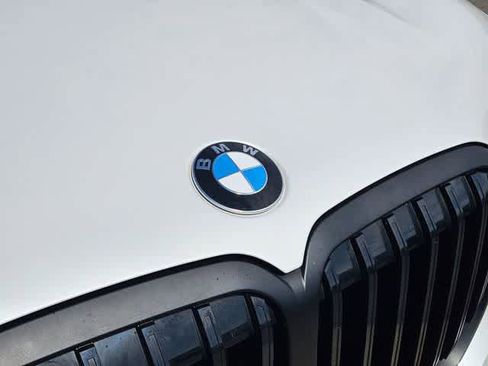 Used 2024 BMW X7 xDrive40i w/ Executive Package image 12