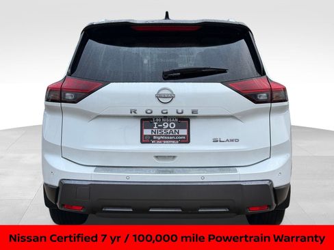 Certified 2025 Nissan Rogue SL w/ SL Premium Package image 8