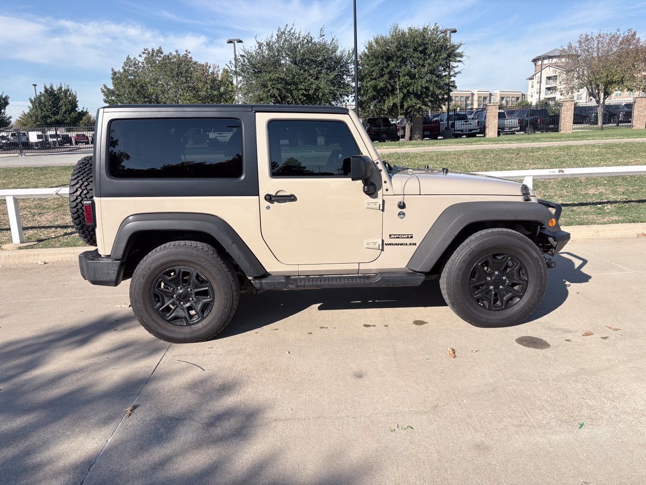 Used 2016 Jeep Wrangler Sport w/ Quick Order Package 23S AWD/4WD image 3