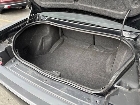 Used 2018 Dodge Challenger R/T Plus RWD image 5
