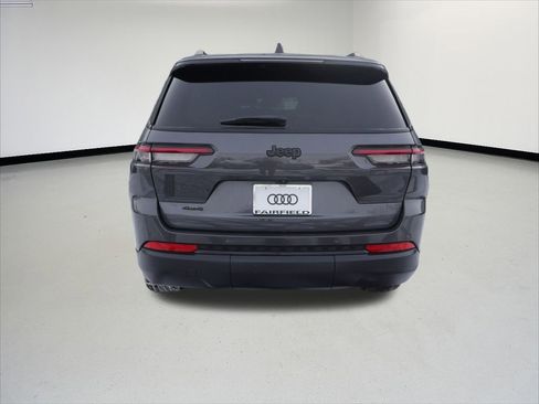 Used 2023 Jeep Grand Cherokee L Altitude image 4