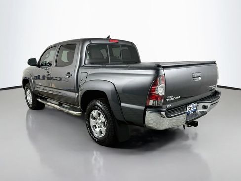 Used 2014 Toyota Tacoma PreRunner w/ SR5 Package RWD image 5