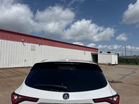 Used 2024 Acura MDX SH-AWD w/ Technology Package image 6