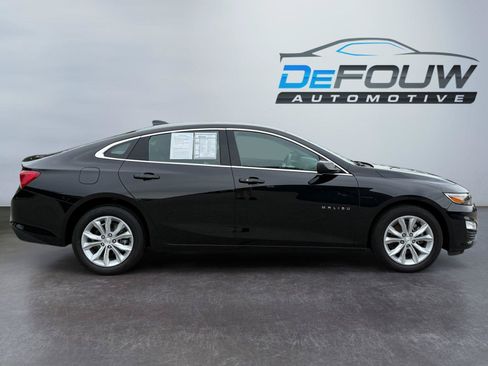 Used 2024 Chevrolet Malibu LT FWD image 2