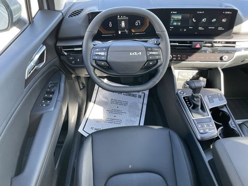 New 2026 Kia Sportage EX image 23