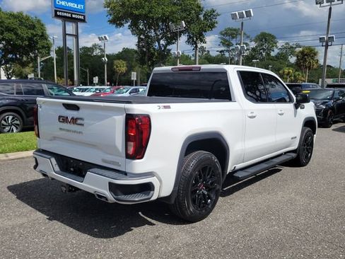 Used 2021 GMC Sierra 1500 Elevation w/ X31 Off-Road Package AWD/4WD image 4