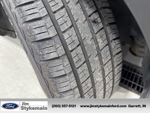 Used 2018 Ford Explorer Limited w/ Equipment Group 301A image 6