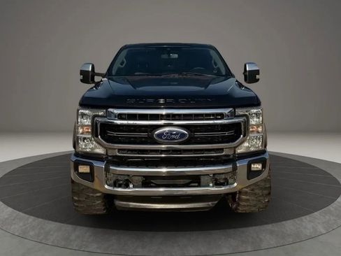 Used 2021 Ford F250 Lariat w/ Lariat Value Package AWD/4WD image 2