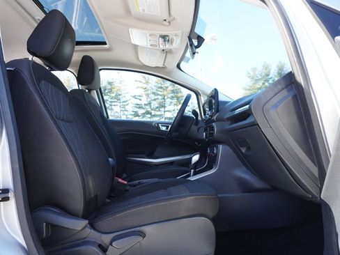 Used 2018 Ford EcoSport SE image 30
