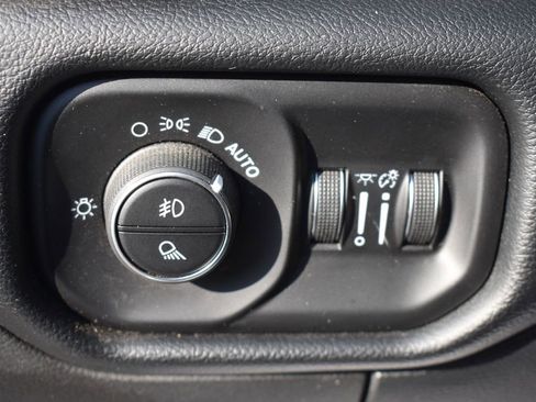 Used 2020 RAM 1500 Laramie AWD/4WD image 30