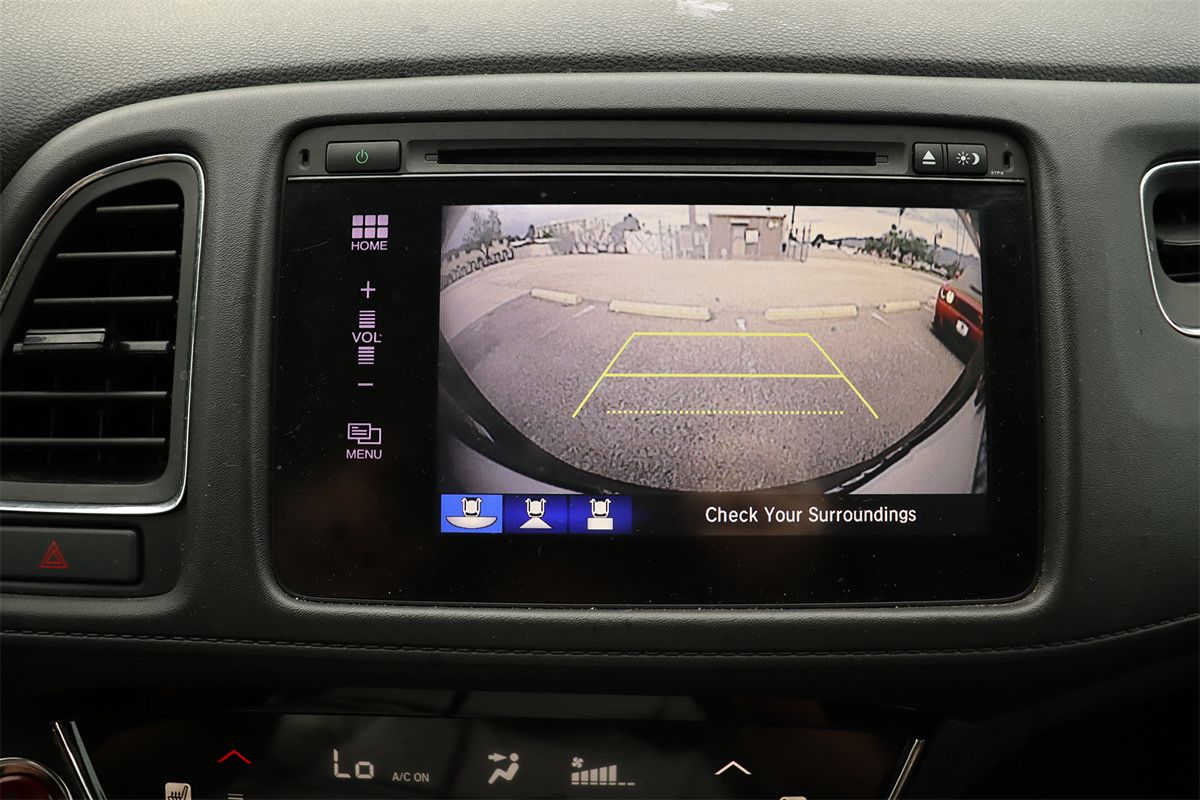Used 2018 Honda HR-V EX image 35