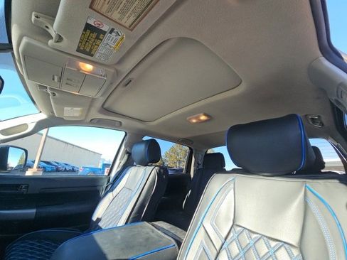 Used 2013 Toyota Tundra 4x4 CrewMax image 8
