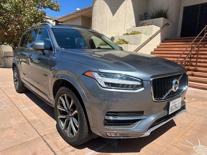 Used 2019 Volvo XC90 T6 Momentum w/ Advanced Package