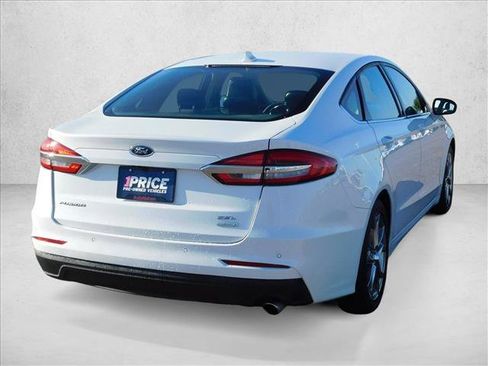 Used 2020 Ford Fusion SEL FWD image 9